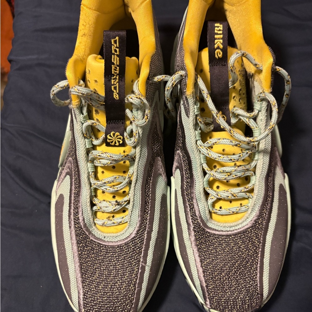 Nike Green and Yellow Men’s Basketball Sneakers (Size 13)